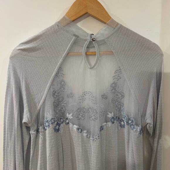 Free People Saheli Glacier Embroidered Floral Top Women’s Small Blue Pastel Boho - Picture 4 of 10